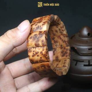 Vòng tay gỗ Nu Ngọc Am Bản dẹt tuyển chọn vân đẹp để mộc thơm đậm nức 18x22mm | Thiên Mộc Bảo