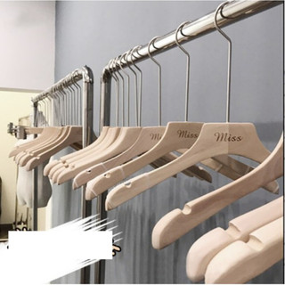 Móc treo quần áo nam nữ bằng gỗ, móc áo gỗ mộc loại dày