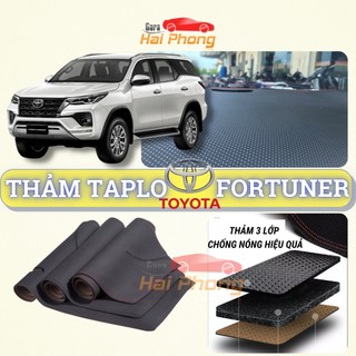 Thảm taplo Toyota Fortuner 2017 - 2022 dập vân Cacbon cao cấp, chống nóng ô tô hiệu quả