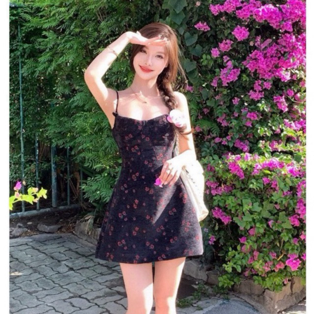 Đầm dự tiệc, dạo phố chất gấm thêu hoa đỏ,thiết kế 2 dây đính nơ dáng xòe ngắn xinh xắn, đáng yêu- MALY dress