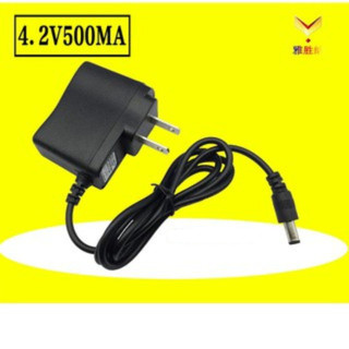 Sạc 1s 4.2v 500 mAh, có đèn báo đầy, chuyên sạc 3.7v.