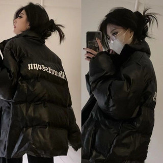 Sẵn -Áo khoác phao da ,Áo phao béo mùa đông dáng rộng chất da pu hoạ tiết chữ in thời trang nam nữ-Áo khoác phao nữ