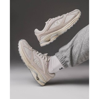 [ CHÍNH HÃNG ] Giày Sneaker Retro UNDER ARMOUR HOVR APPARITION SPORTSTYLE