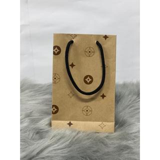 Túi giấy đựng mỹ phẩm K03 (KT: 14 x x 9 x 3 cm) (họa tiết giao ngẫu nhiên)