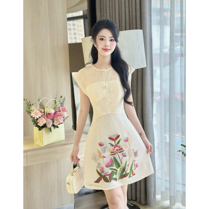 Váy ren thêu hoa siêu xinh