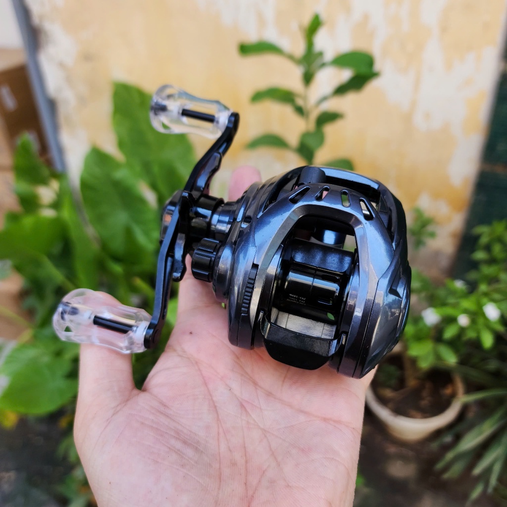 máy câu cá ngang tay trái - tay phải