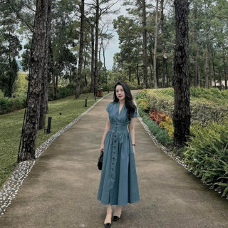 Đâm váy cổ sơ mi dáng ngắn chân váy xoè cộc tay kèm đai, Váy sơ mi cộc tay đóng cúc denim bò thiết kế cao cấp TỰ MAY