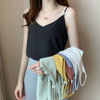 Áo hai dây cổ tim mặc trong vest blazer, áo lụa 2 dây thiết kế đính ngọc trai sang chảnh