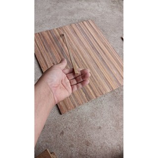 Thanh gỗ lim loại tốt vuông 0,9cm
