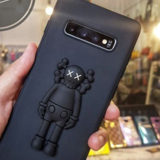 ỐP LƯNG SAMSUNG NOTE 10 PLUS / NOTE 10 / S10 / S10 Plus / S9 Plus / S8 Plus / S9 Logo KAWS Nổi 3D