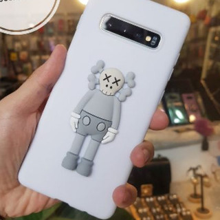 ỐP LƯNG SAMSUNG NOTE 10 PLUS / NOTE 10 / S10 / S10 Plus / S9 Plus / S8 Plus / S9 Logo KAWS Nổi 3D