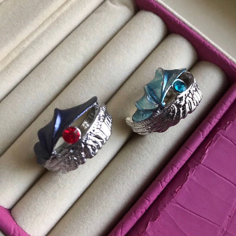 Nhẫn cánh thiên thần & ác quỷ