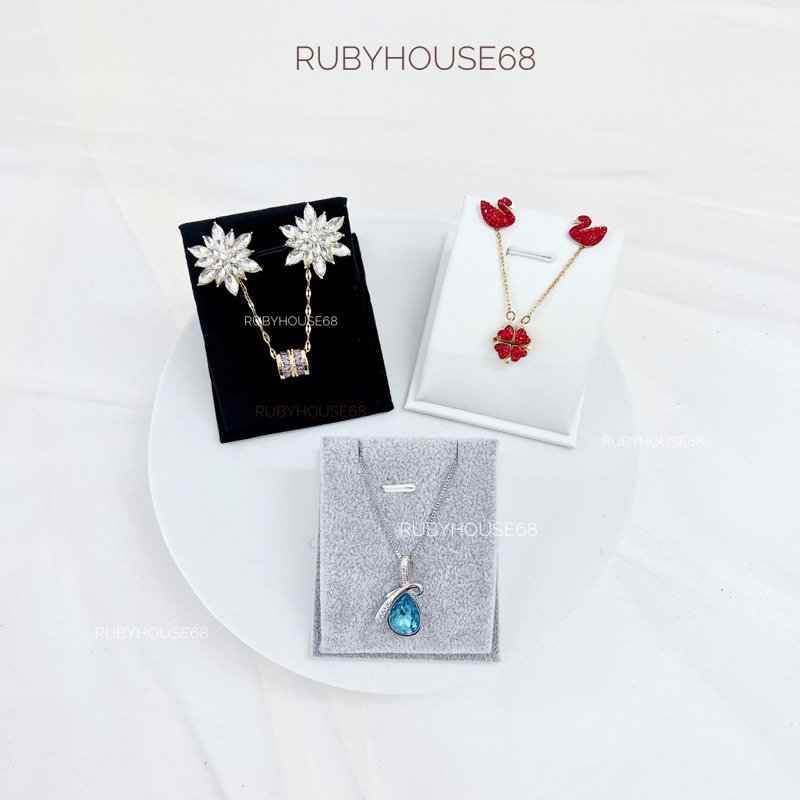 Đế trưng trang sức cho shop