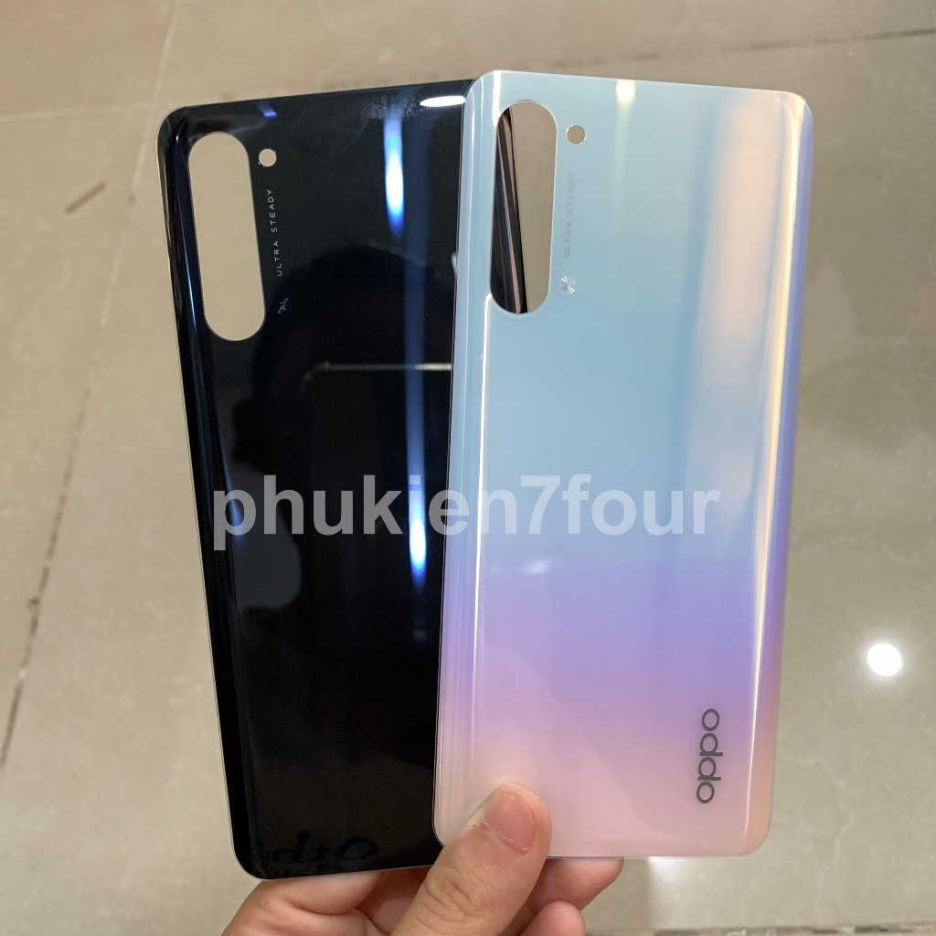 Nắp lưng Oppo Reno 3 5G tặng keo dán