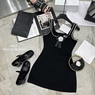 Váy Body Chà Neo Đính Hoa Kiều Trang Basic [Sẵn Ship]