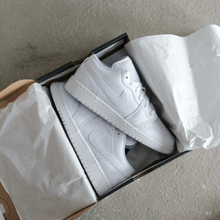 𝗠𝗶𝗻𝘁𝗦𝘁𝗼𝗿𝗲🦋 giày sneaker 𝐉𝟏 𝐋𝐨𝐰 𝐀𝐥𝐥 𝐖𝐡𝐢𝐭𝐞