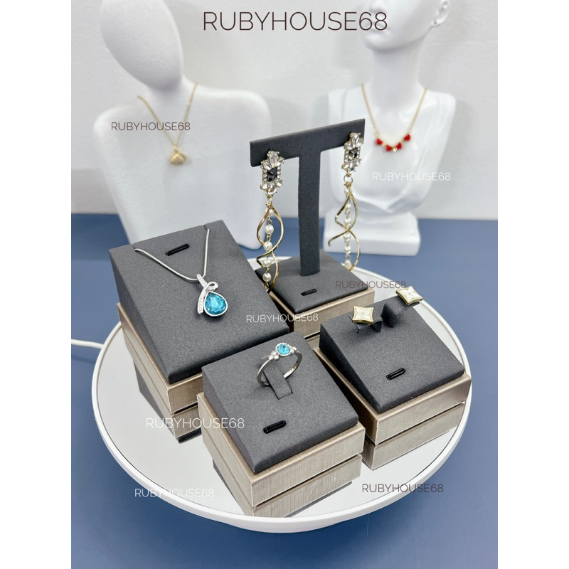 Đế da trưng trang sức cao cấp Rubyhouse68