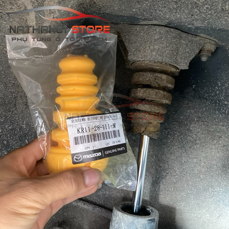 Cao su tăm bông giảm xóc sau xe Mazda 2, Mazda 3, Mazda 6, Mazda CX5. Mã sản phẩm: DB5P281A0A/BKC328