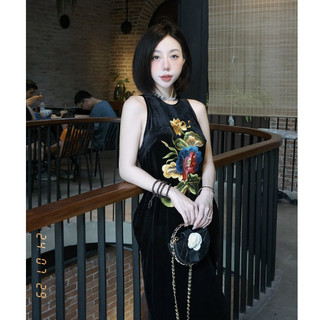 Đầm đi dự tiệc, váy dự tiệc chất nhung sang trọng cổ tròn không tay thêu hoa sen màu thiết kế nữ tính thanh lịch LEVAN
