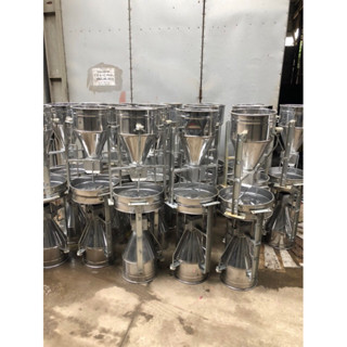 Máng ăn tự động cho heo thiết kế loại nửa bao (12kg cám) chất liệu innox 430