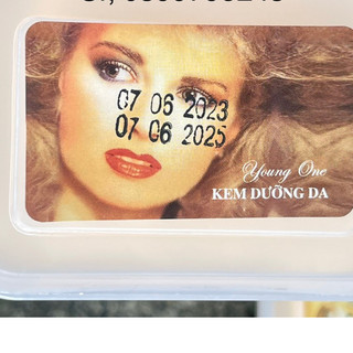 Kem cô gái tóc xù dưỡng trắng da hộp vuông 100g