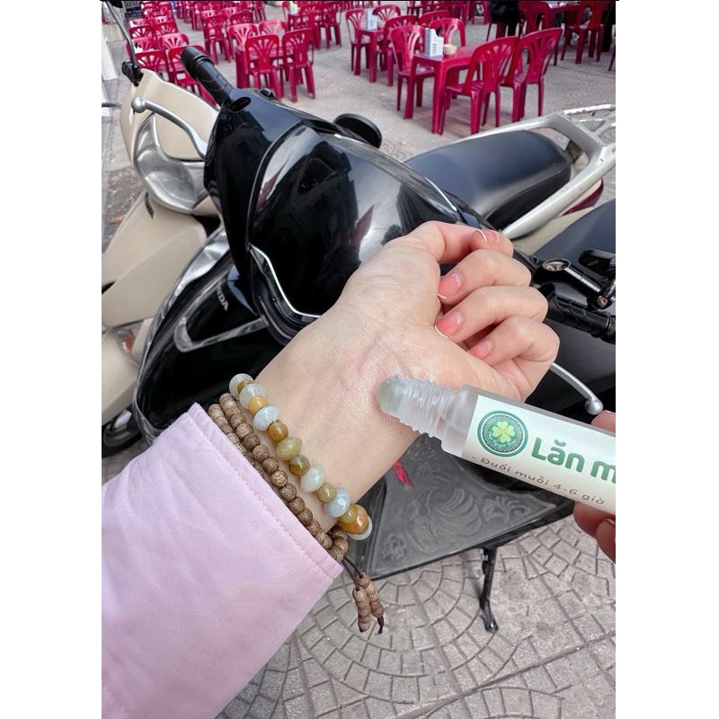 Lăn đuổi muỗi tràm trà