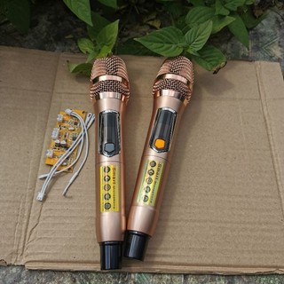Micro karaoke loa kéo UHF sóng mạnh chống hú hát nhẹ tiết kiệm Pin