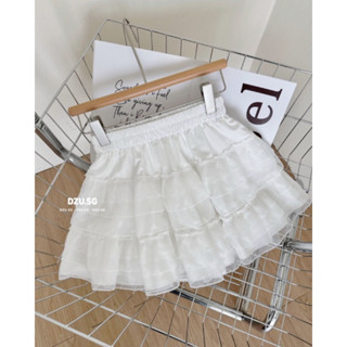 Chân váy ngắn xoè tầng , phong cách hàn quốc / DZU.SG /