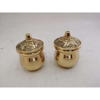 Ly nước có nắp bằng đồng nhỏ