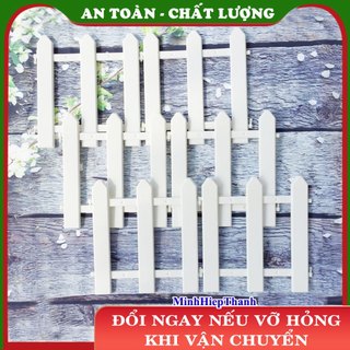 Hàng rào lắp ghép cao 30cm trang trí cây thông Noel, sân vườn