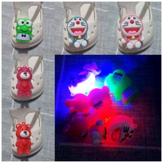 Nút gắn hkdesign/ phụ kiện trang trí 4D hoạt hình CÓ ĐÈN LED loại TO/ BIG/ LỚN