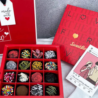 Socola valentine 16 viên nhiều mẫu đẹp