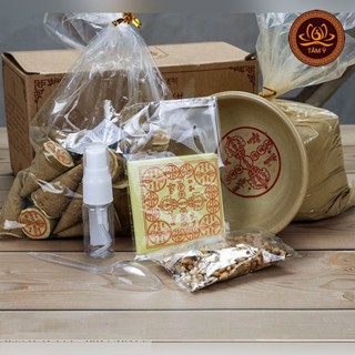 Bộ cúng sur đầy đủ nguyên liệu và dụng cụ từ xưởng hương nhang tu viện Larung Gar Tây Tạng