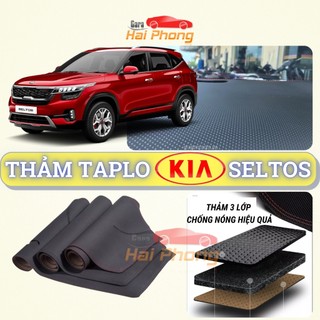 Thảm taplo Kia Seltos 2020 - 2024 dập vân Cacbon cao cấp, chống nóng ô tô hiệu quả