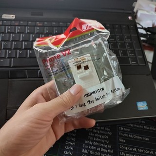 Công tắc đơn 1 chiều phím to, hình vuông