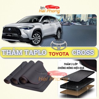 Thảm taplo Toyota Cross 2020 - 2024 dập vân Cacbon cao cấp, chống nóng ô tô hiệu quả