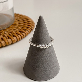 Nhẫn bạc nữ TLEE, nhẫn ngón út móc nối xoắn basic TLEE JEWELRY