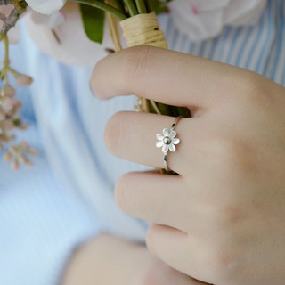 [Hình thật] Nhẫn Nữ Titan Không Đen Gỉ Hoa Cúc Daisy