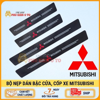 Mitsubishi - bộ miếng dán chống trầy xước có logo hãng mitsubishi bảo vệ bậc cửa và dán cốp xe hơi, xe ô tô
