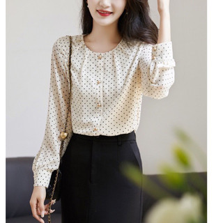 Áo sơ mi chấm bi cổ tròn