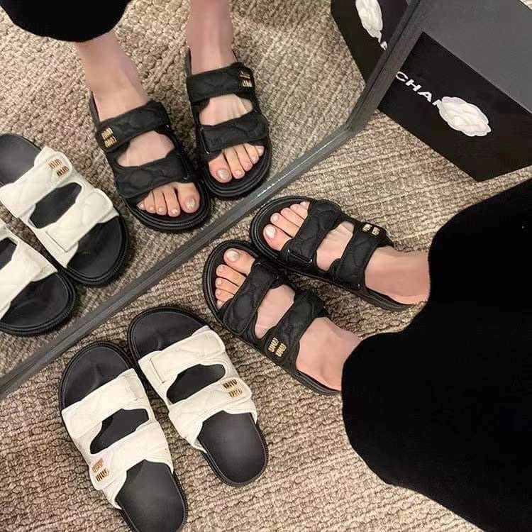 Dép quai hậu nữ miumiu quai dán hàng thời trang, sandal nữ miu đế bằng mềm cao 3cm
