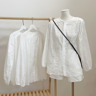 Áo sơ mi trắng dài tay, áo sơ mi ren hoa nổi vintage by Cimie Closet