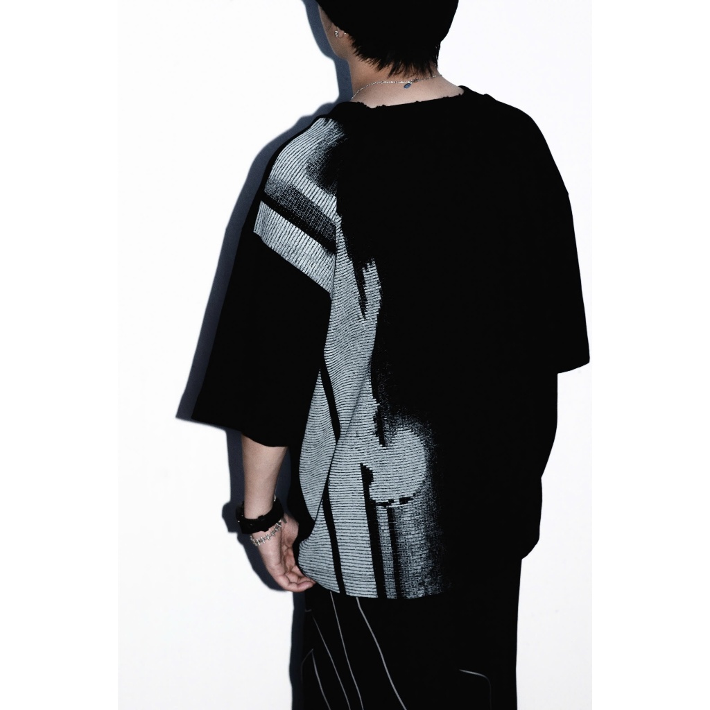 Áo thun bo cổ vuông mài rách ARRIVAL T-SHIRT cotton 290gsm form boxy tay lỡ, logo thêu ngực kết hợp 