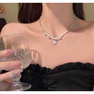 Mặt dây chuyền chữ nhật hình rồng nổi nền đen bạc ta cao tầm 7cm cả móc