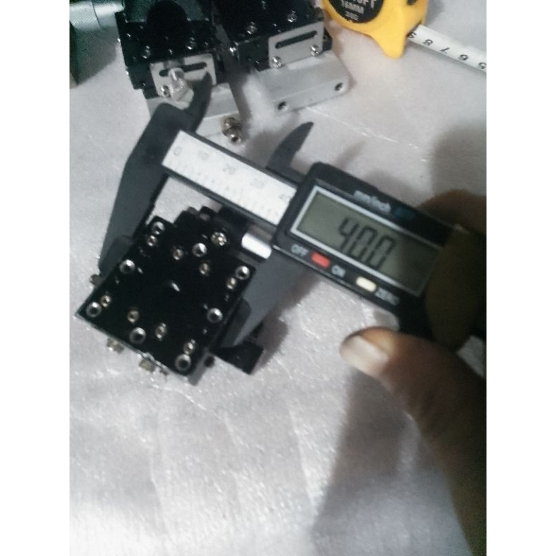 bộ tinh chỉnh vuông bản 40mm  xy nhôm anot kèm cơ cấu gá như hình và videos