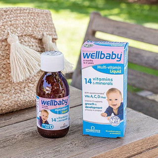 Vitamin tổng hợp Wellbaby Multi-vitamin Liquid 150ml của Anh
