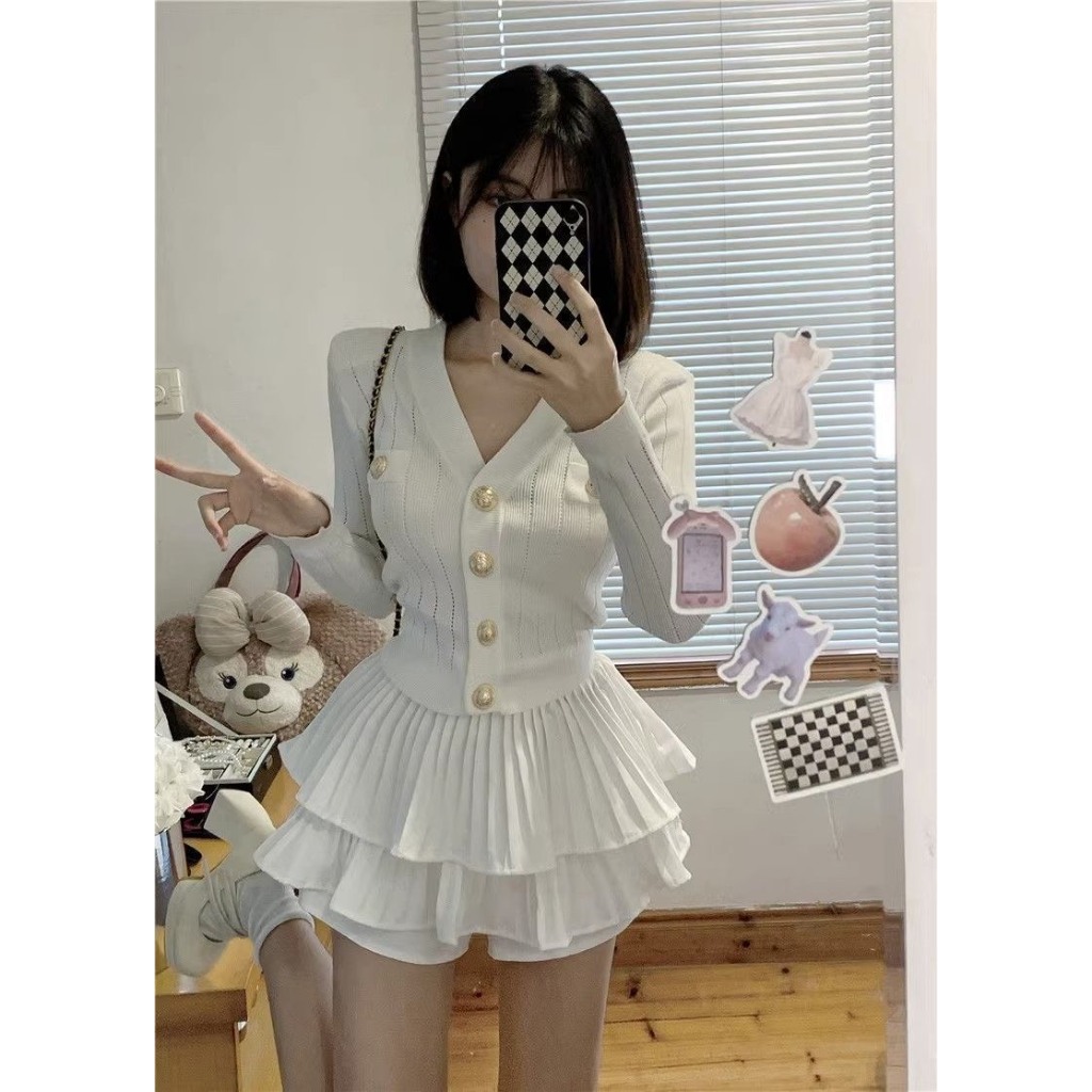 Set bộ 2 món váy áo thu đông chất liệu dệt kim cổ chữ V ôm body mix chân tennis GOLALA SP203 | BigBuy360 - bigbuy360.vn