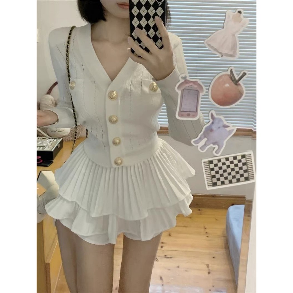 Set bộ 2 món váy áo thu đông chất liệu dệt kim cổ chữ V ôm body mix chân tennis GOLALA SP203 | BigBuy360 - bigbuy360.vn