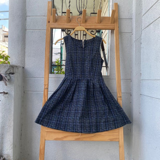 2hand đầm sọc kiểu eo 61 đến 68cm dài 70cm mã 231