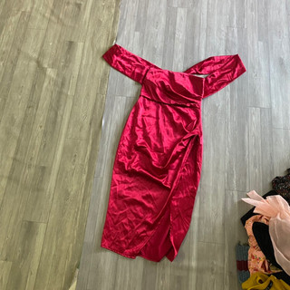 2hand đầm body đỏ eo 66cm dài 100cm mã 231